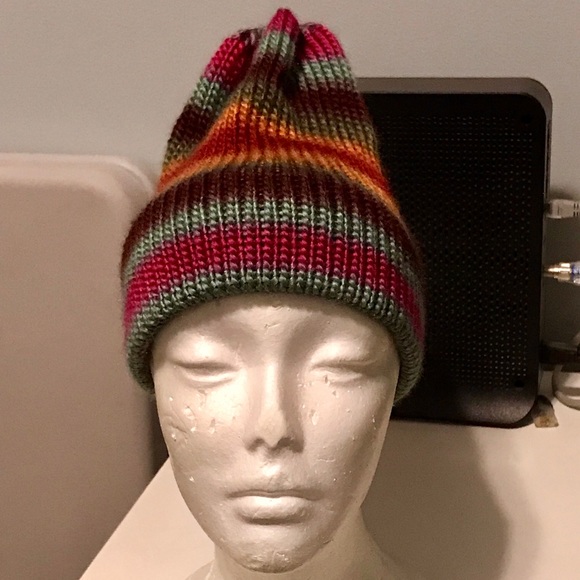 Knit Stocking Hat/Beanie - Picture 4 of 4